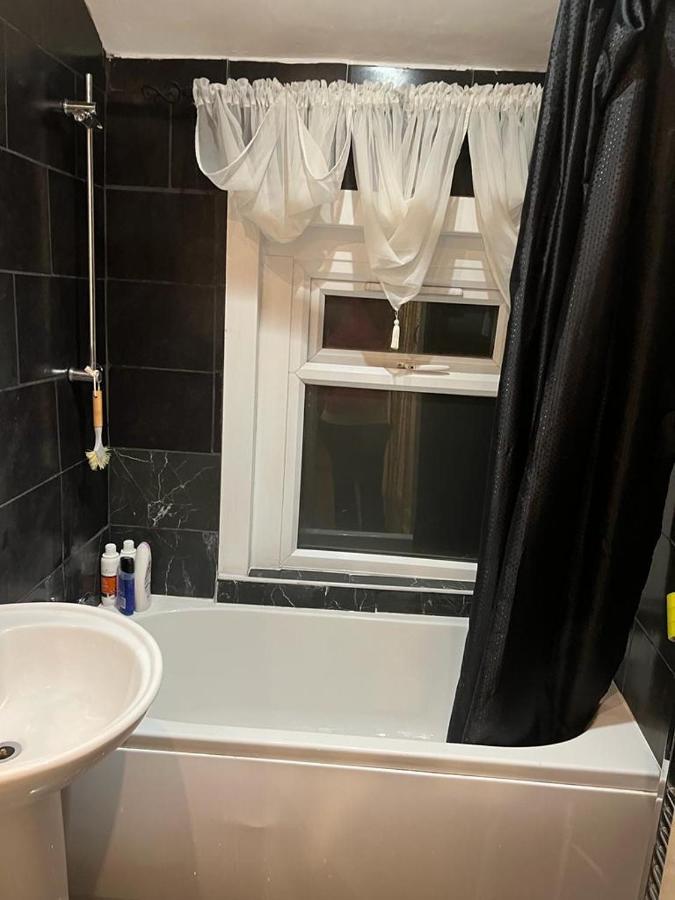 Happy Hours Home Stay London Exterior foto
