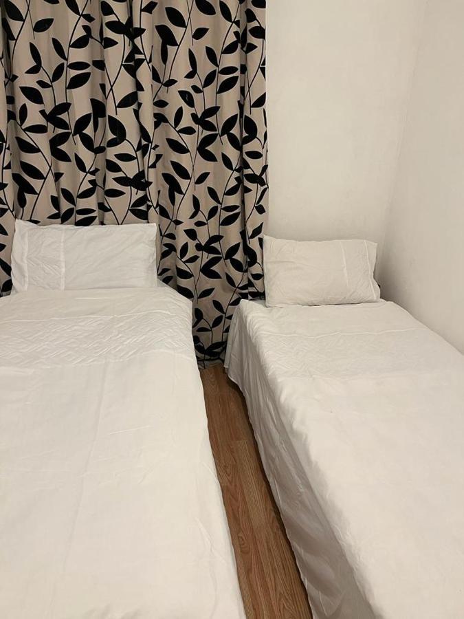 Happy Hours Home Stay London Exterior foto